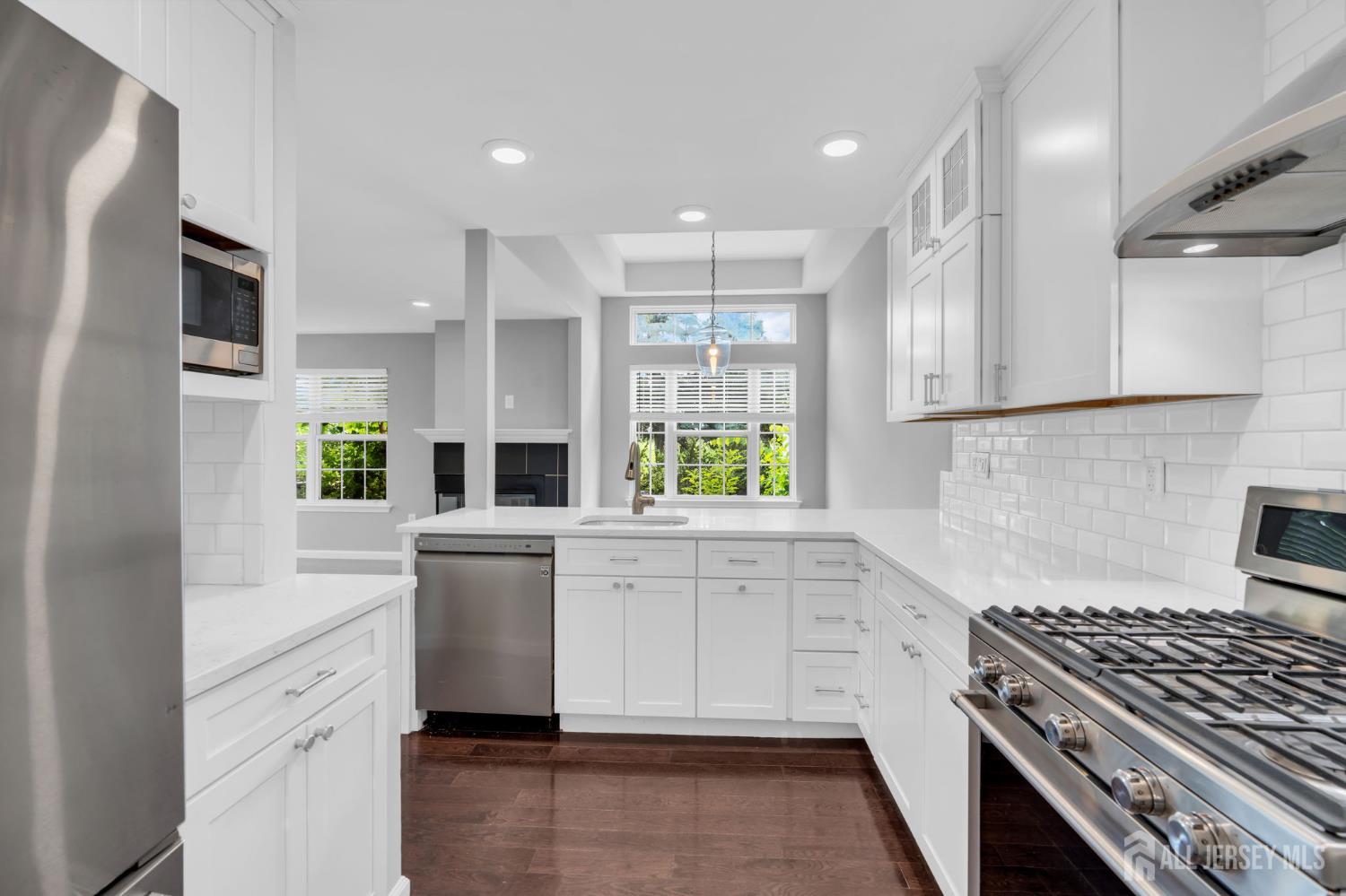8 Pine Valley Lane Monroe NJ 08831