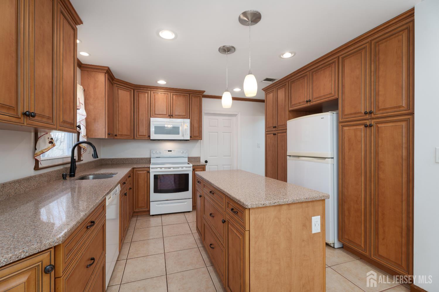 304 Schoolhouse Road Monroe NJ 08831
