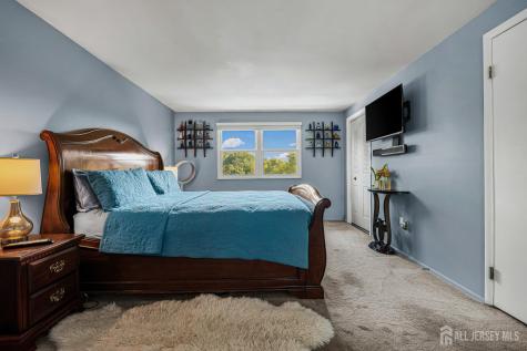 907 Mer-edinburg Road Hamilton NJ 08690