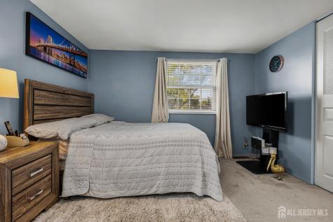 907 Mer-edinburg Road Hamilton NJ 08690