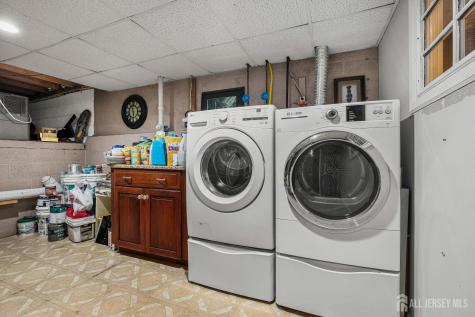 907 Mer-edinburg Road Hamilton NJ 08690