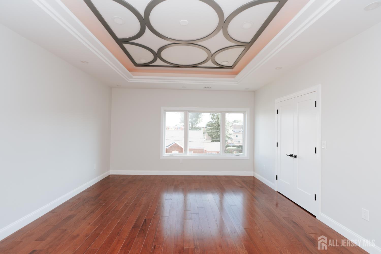 40 Wright Street Iselin NJ 08830