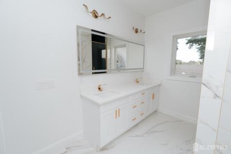 40 Wright Street Iselin NJ 08830