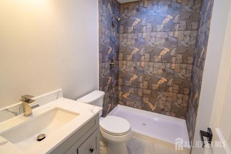 10-B Delar Parkway Franklin Twsp NJ 08823