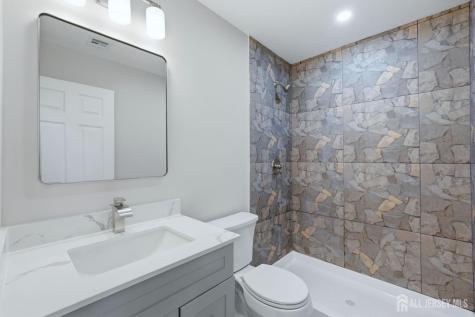 10-B Delar Parkway Franklin Twsp NJ 08823