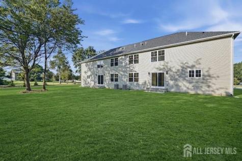 10-B Delar Parkway Franklin Twsp NJ 08823