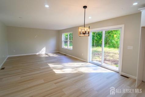 10-B Delar Parkway Franklin Twsp NJ 08823