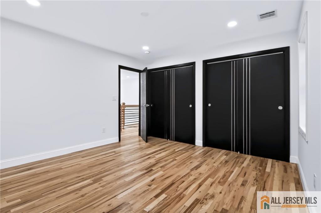 220 W Locust Avenue Edison NJ 08820