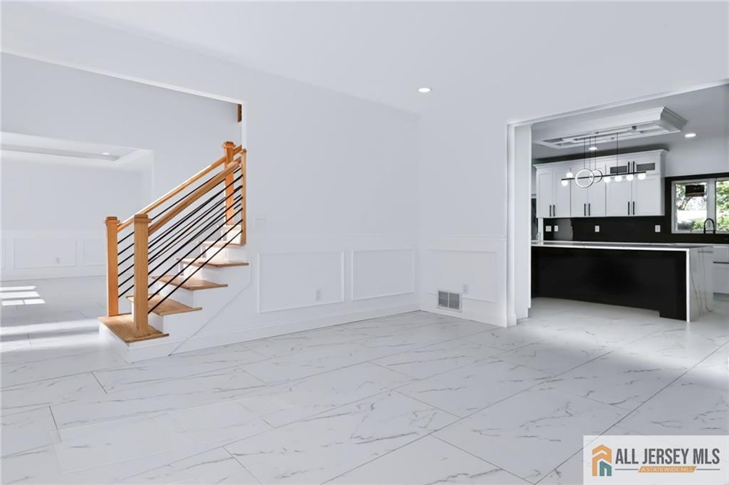 220 W Locust Avenue Edison NJ 08820