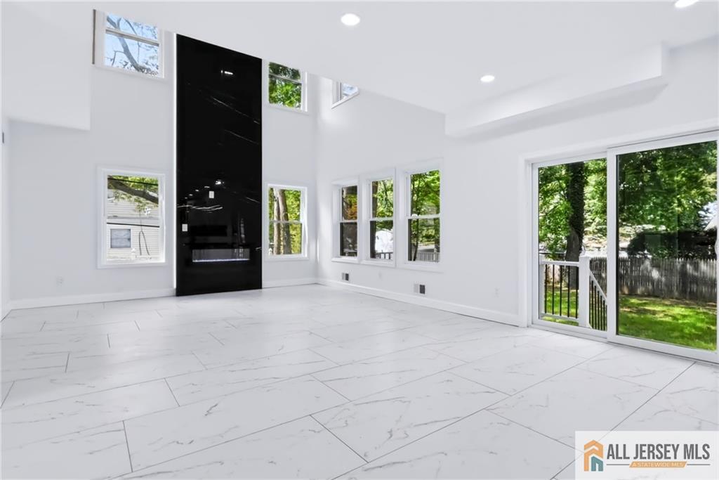 220 W Locust Avenue Edison NJ 08820
