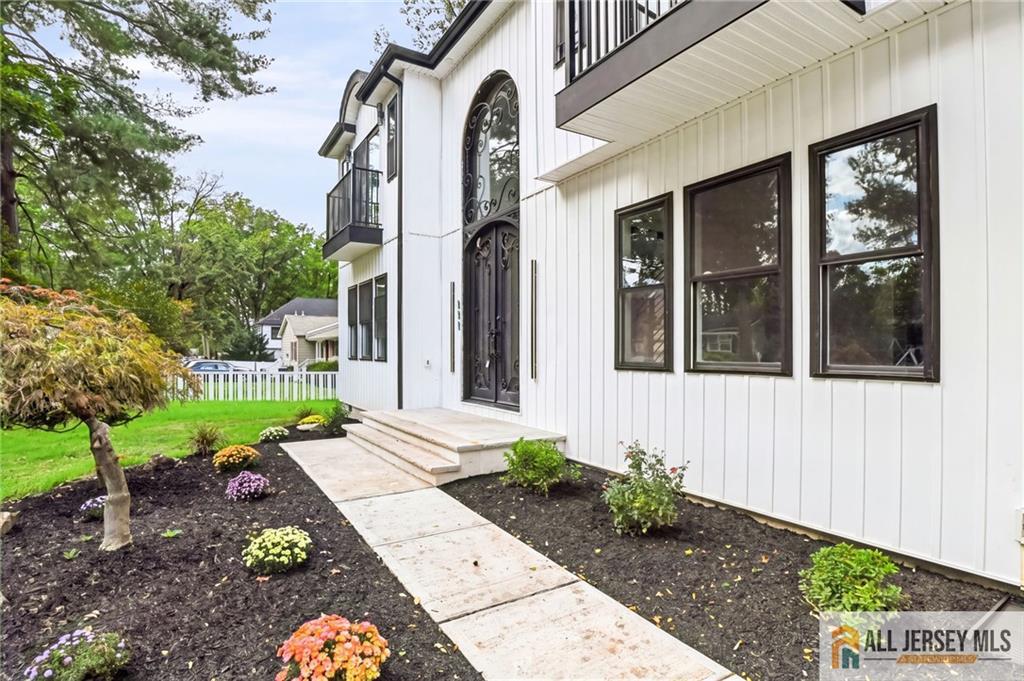 220 W Locust Avenue Edison NJ 08820