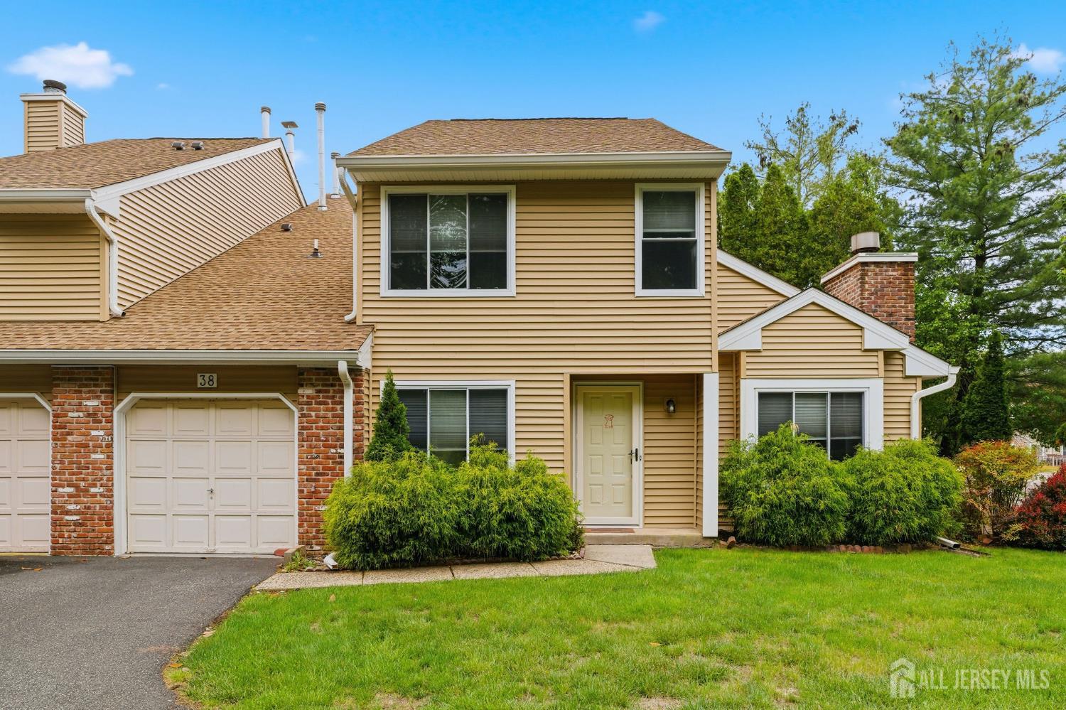 38 Cherrywood Drive Franklin Twsp NJ 08873