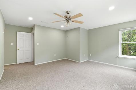 38 Cherrywood Drive Franklin Twsp NJ 08873