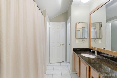 38 Cherrywood Drive Franklin Twsp NJ 08873