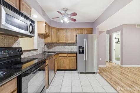 38 Cherrywood Drive Franklin Twsp NJ 08873