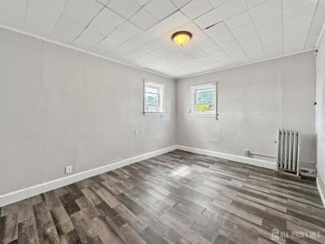733 Schuyler Ave Avenue Lyndhurst NJ 07071