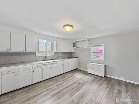 733 Schuyler Ave Avenue Lyndhurst NJ 07071