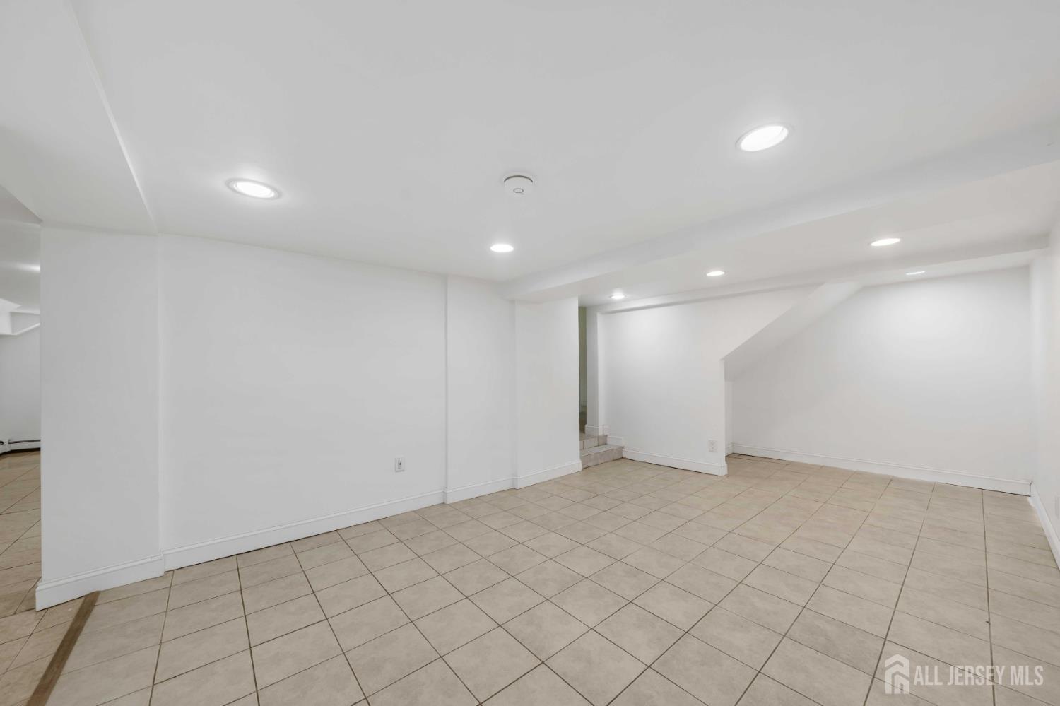 223 Pleasant Run Road Readington NJ 08853