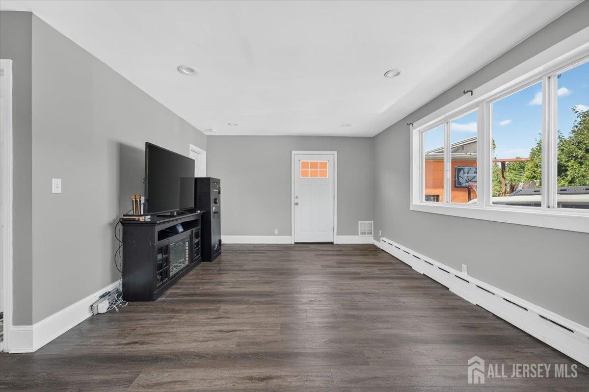 603 Lincoln Boulevard Middlesex County NJ 08846