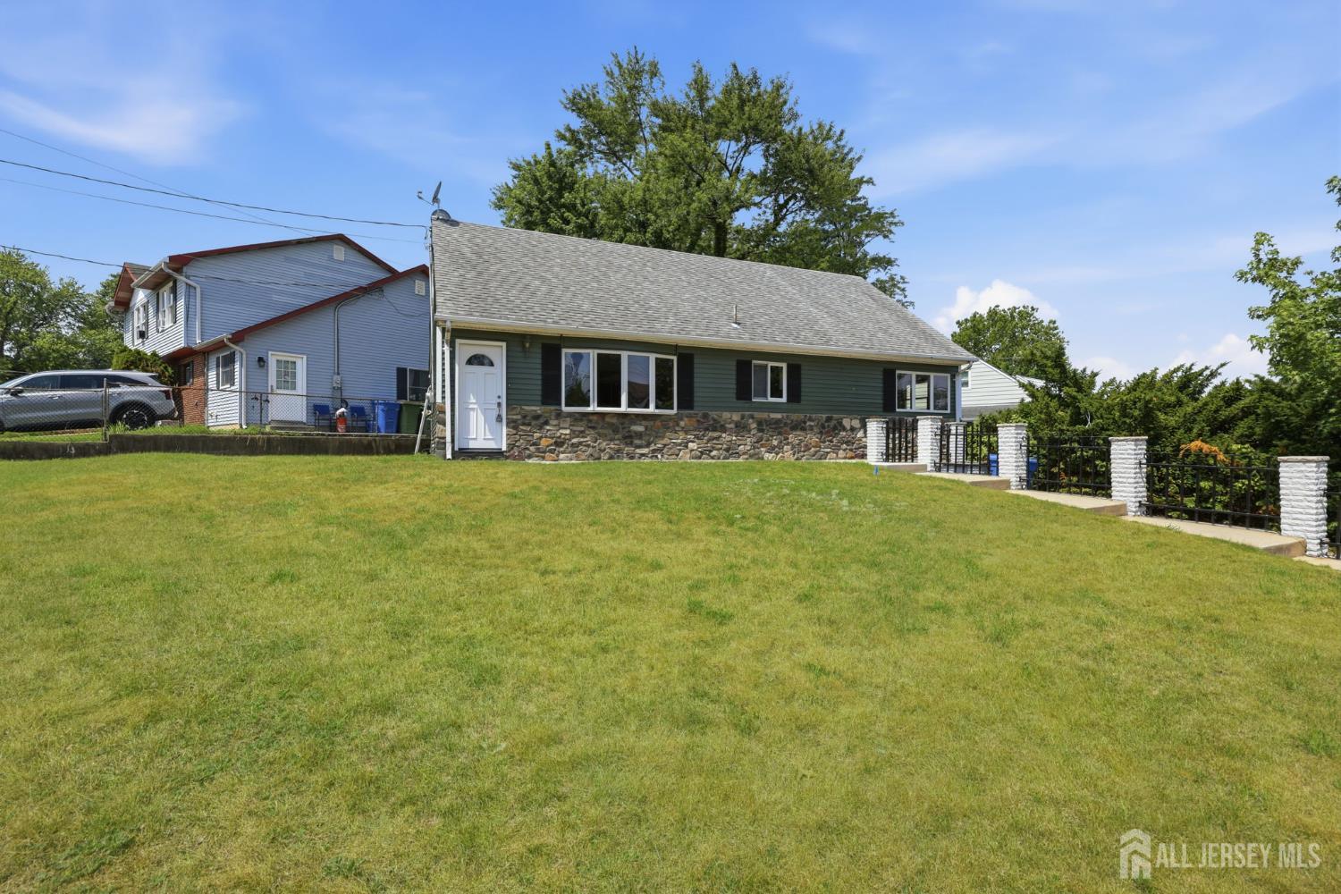 2 Kendall Drive Parlin NJ 08859