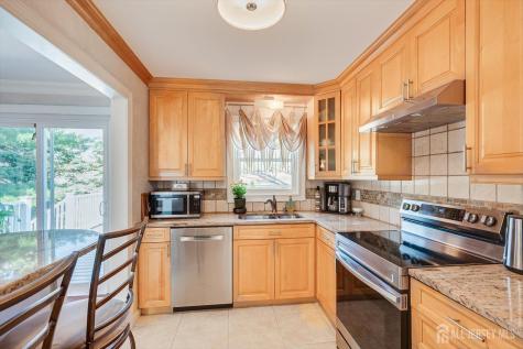 71 Crosby Avenue Edison NJ 08817