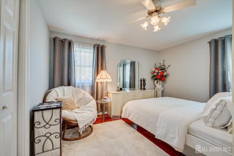 71 Crosby Avenue Edison NJ 08817