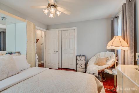 71 Crosby Avenue Edison NJ 08817