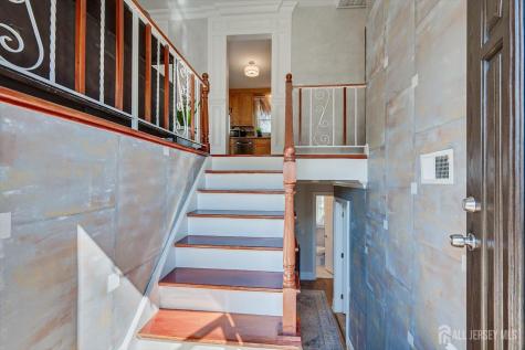 71 Crosby Avenue Edison NJ 08817