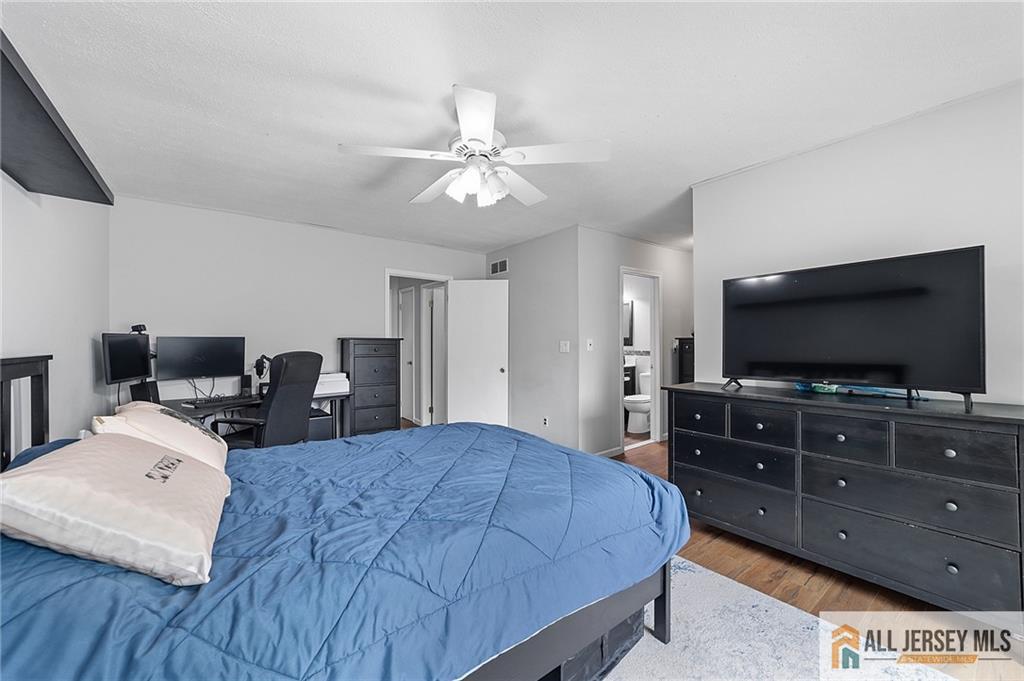 60 Hickory Court Jamesburg NJ 08831