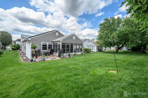 9 Marlow Avenue Manchester NJ 08759