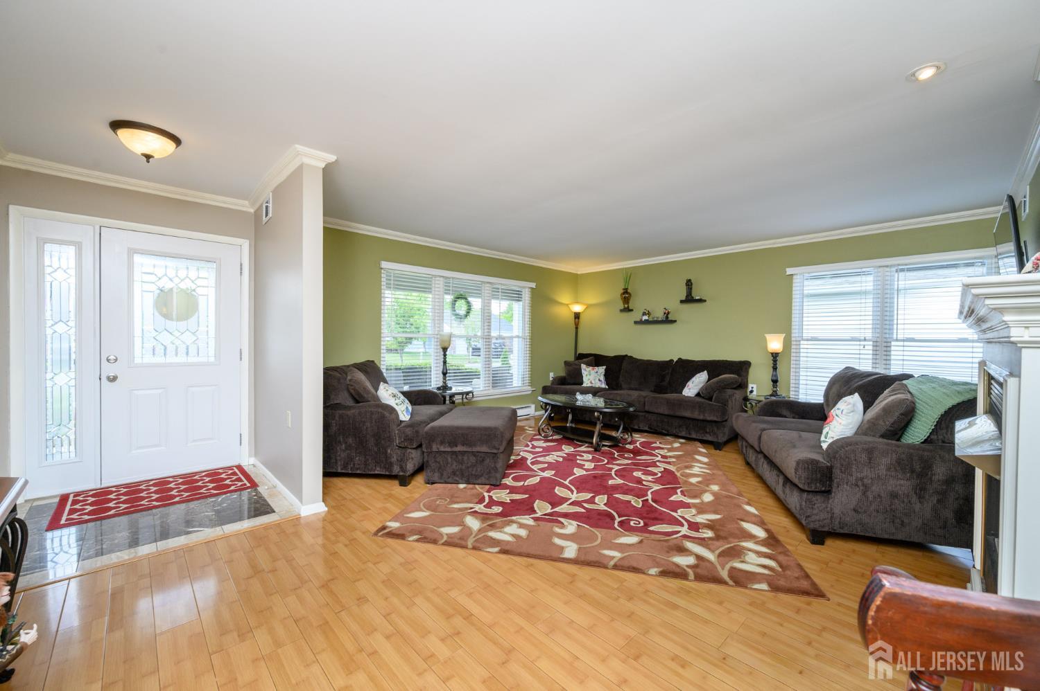 9 Marlow Avenue Manchester NJ 08759