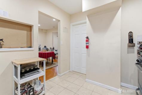 1377 Bryant Street Rahway NJ 07065