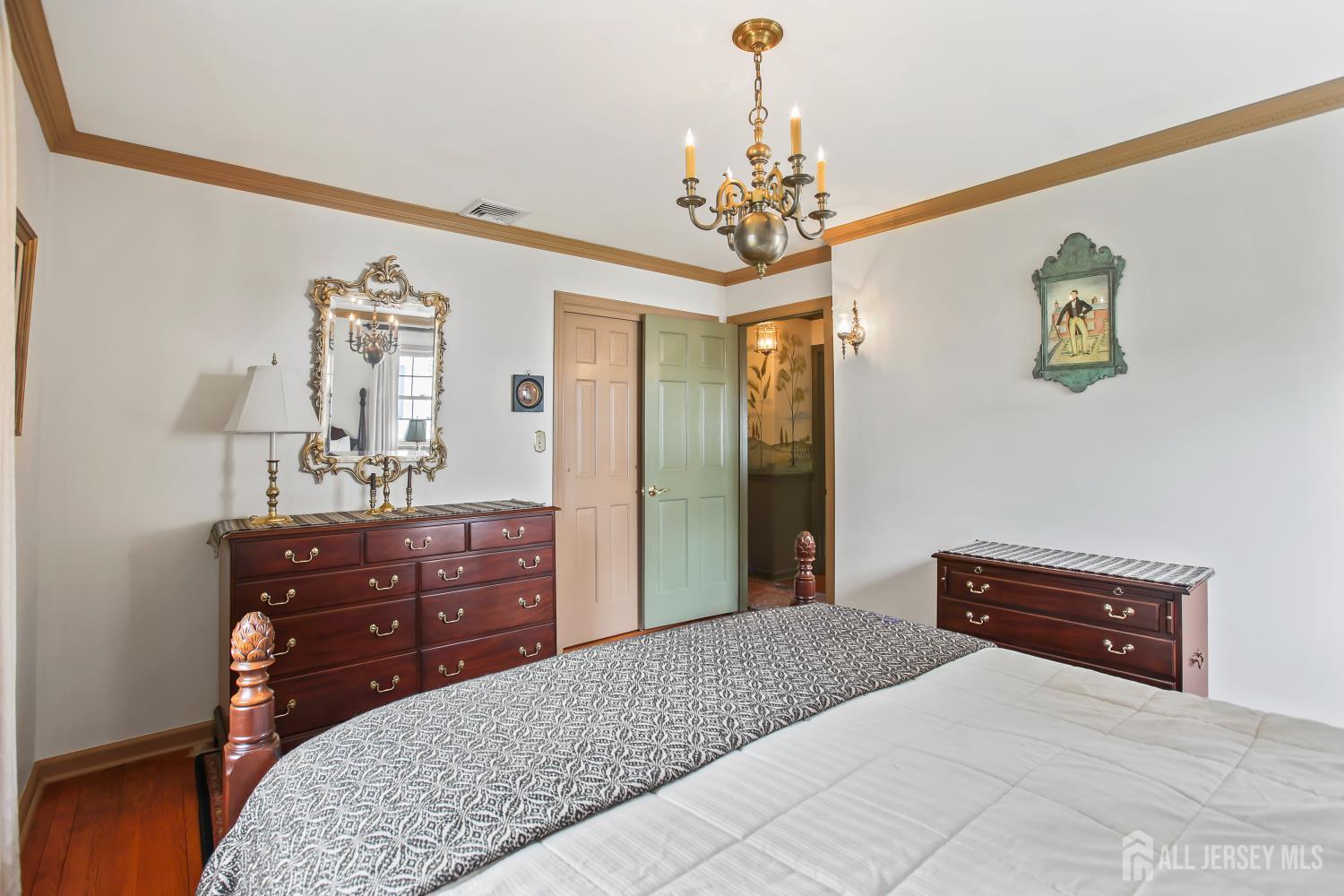 72 Chestnut Street Milltown NJ 08850