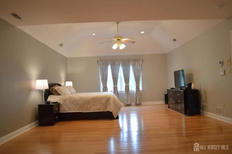 40 Newland Court Bridgewater NJ 08807