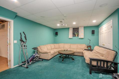 40 Newland Court Bridgewater NJ 08807