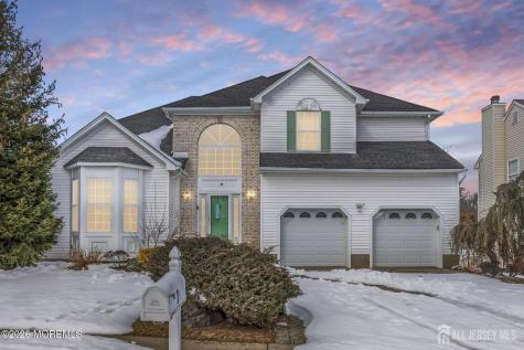 18 Lysbeth Lane Matawan NJ 07748