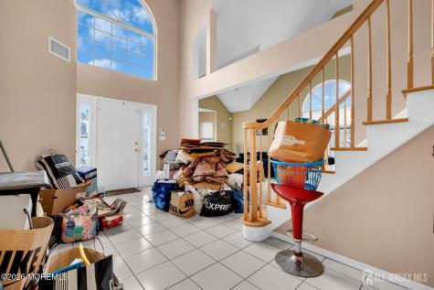 18 Lysbeth Lane Matawan NJ 07748