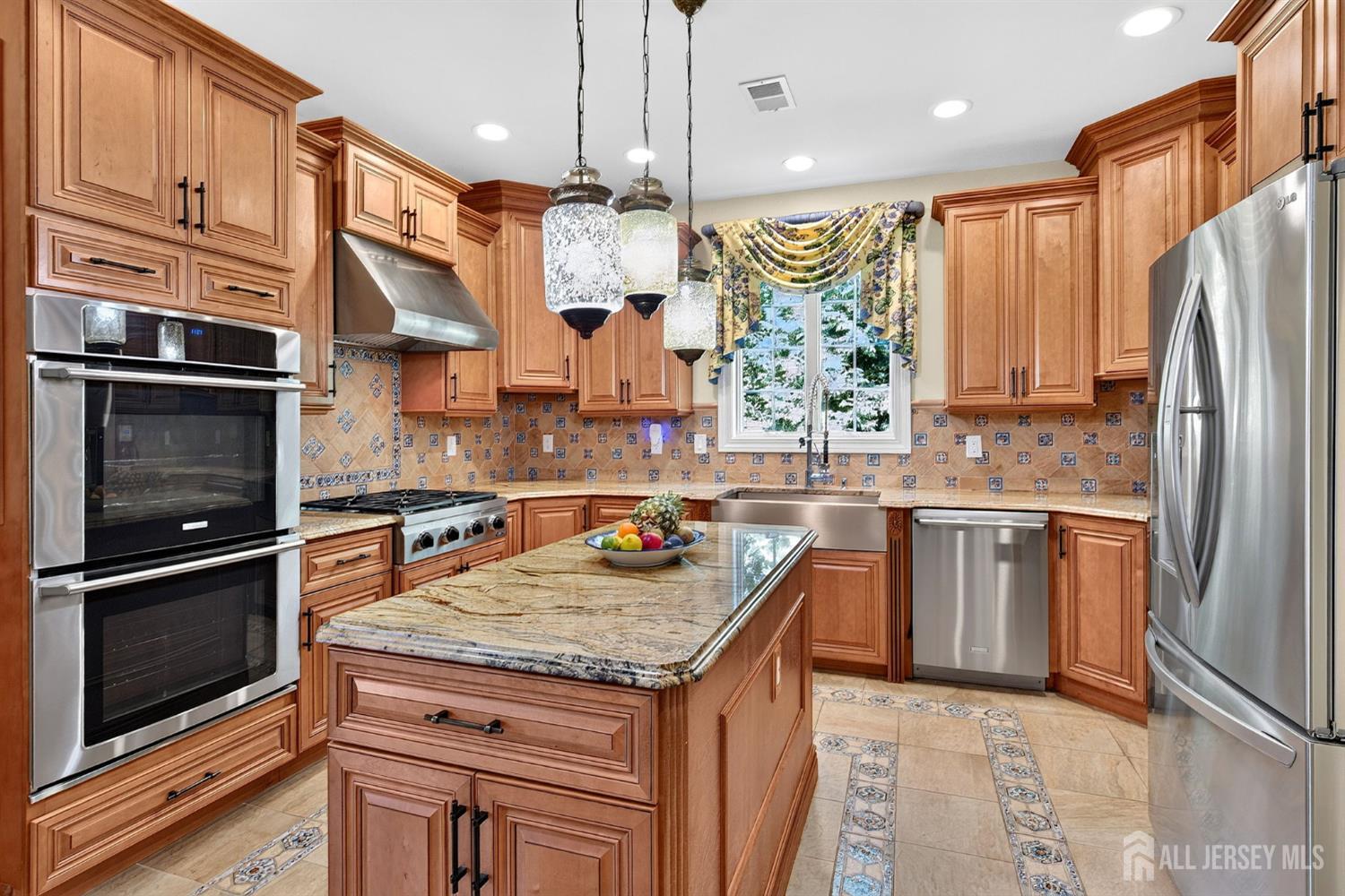 93 Lamb Lane Manalapan NJ 07726