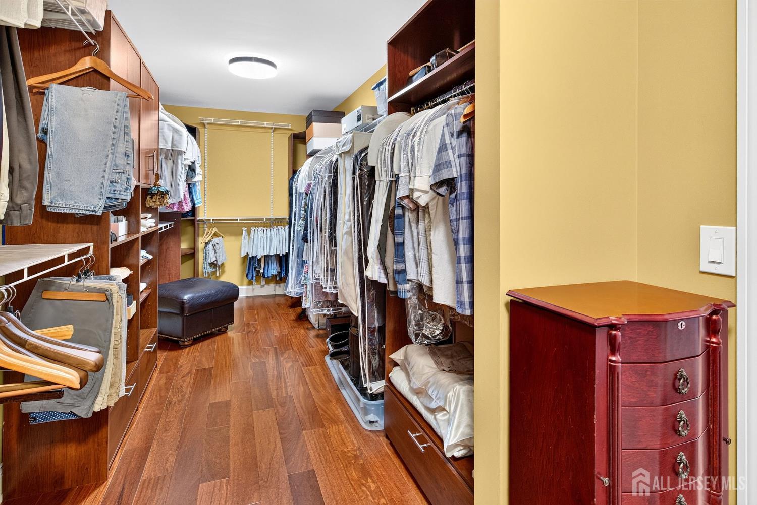 93 Lamb Lane Manalapan NJ 07726