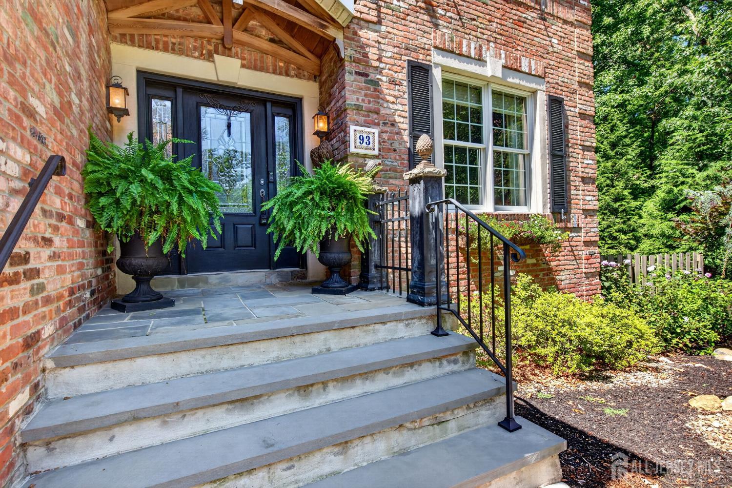 93 Lamb Lane Manalapan NJ 07726