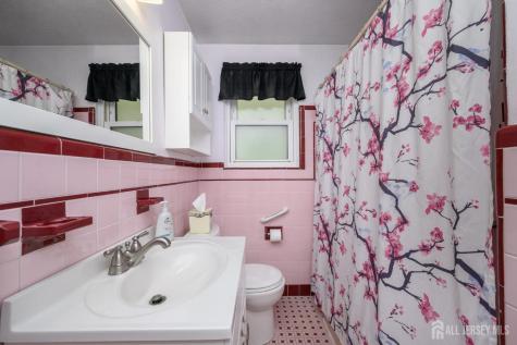 6 Sunset Drive Voorhees NJ 08043