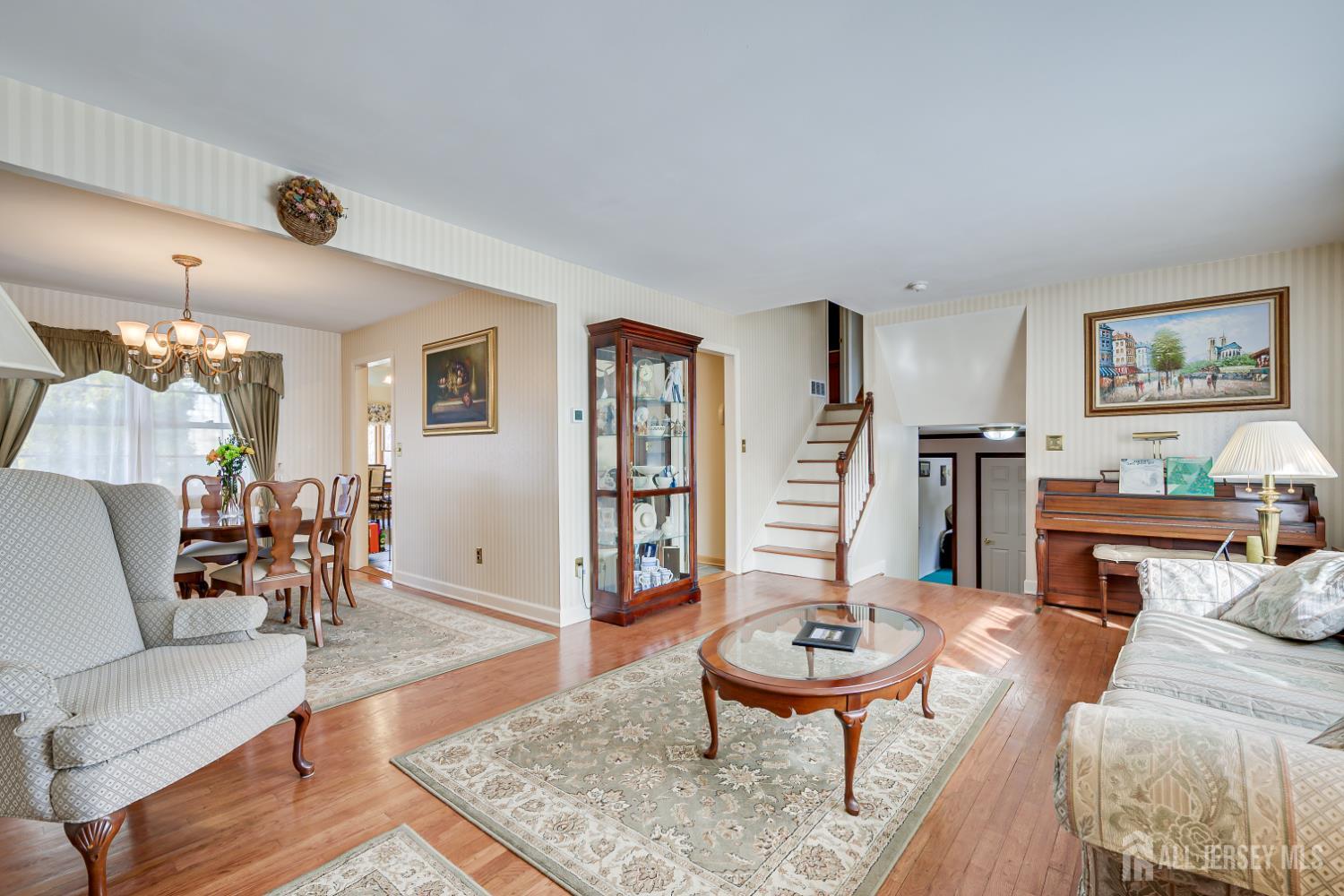 19 Annette Drive Edison NJ 08820