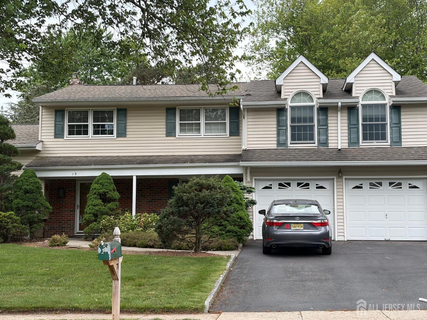 19 Annette Drive Edison NJ 08820