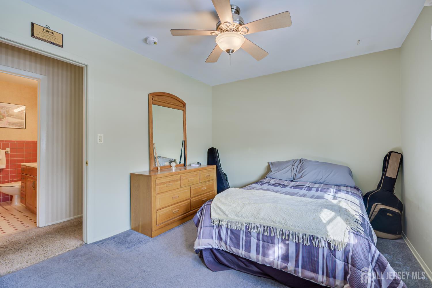19 Annette Drive Edison NJ 08820