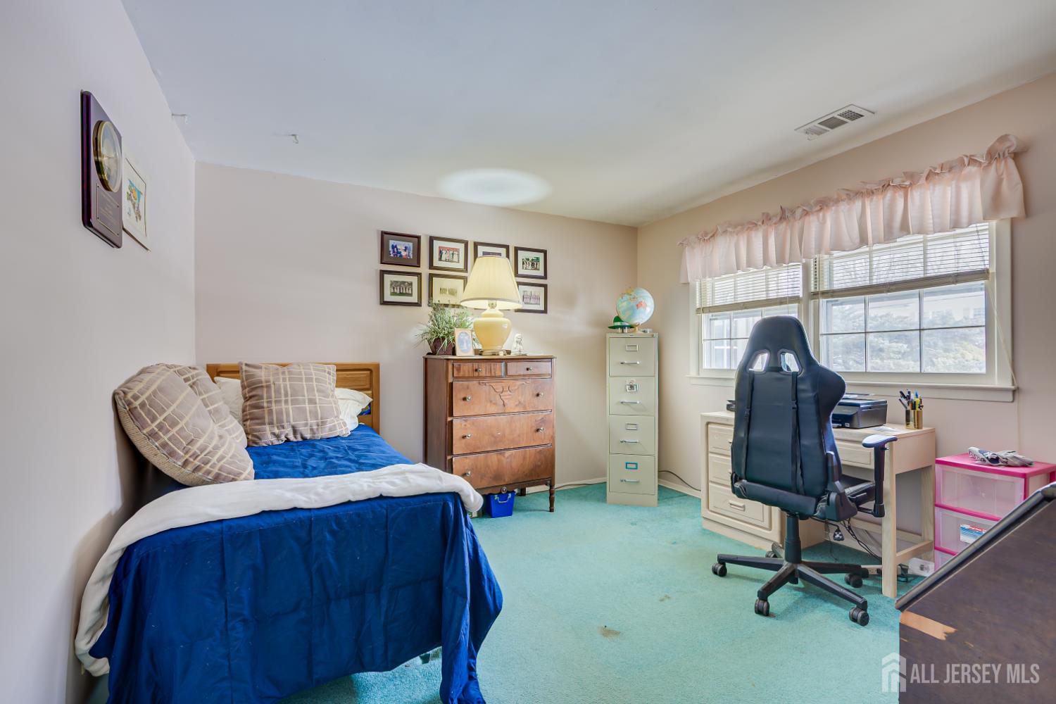 19 Annette Drive Edison NJ 08820