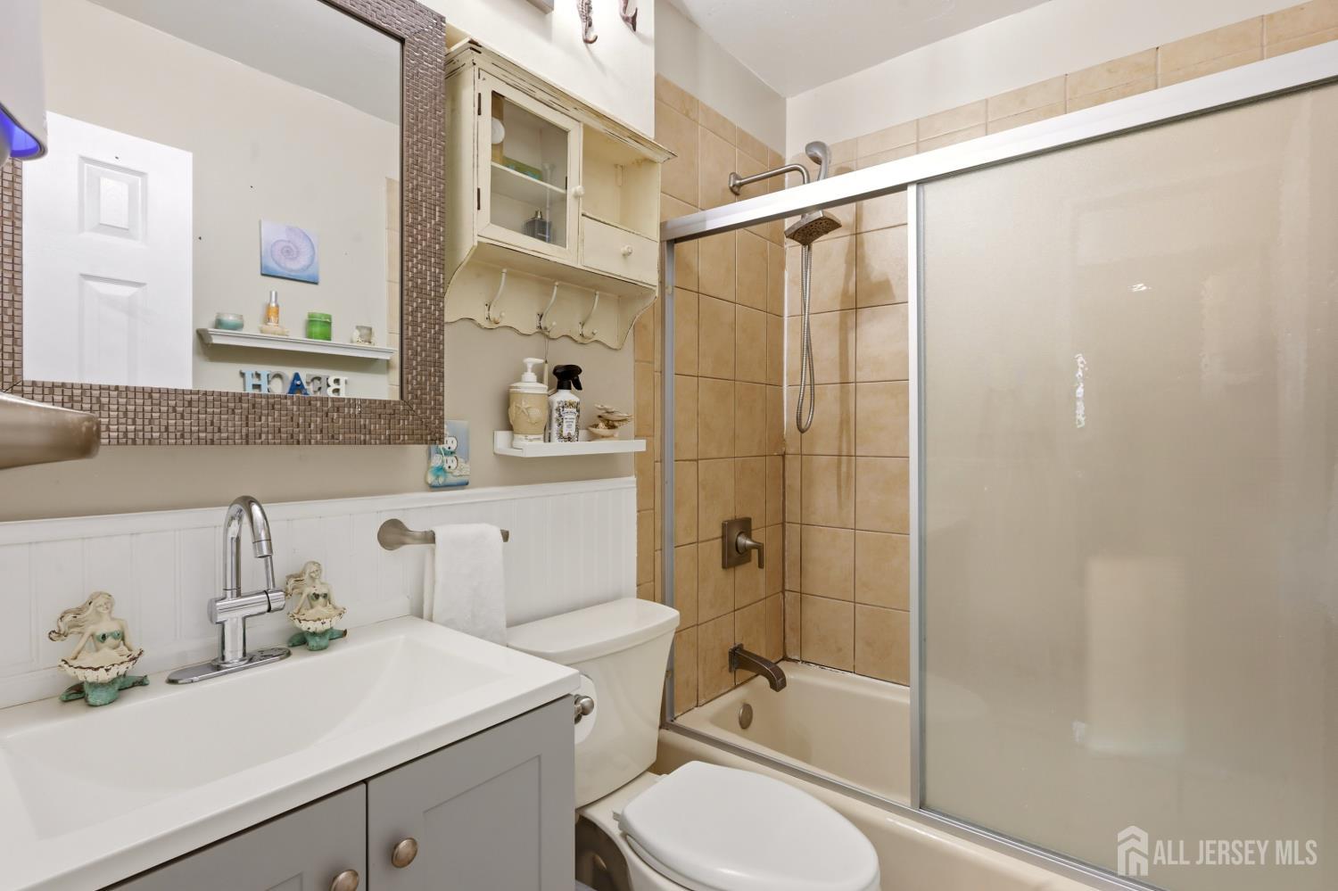 45 W Woodshore Old Bridge NJ 07735