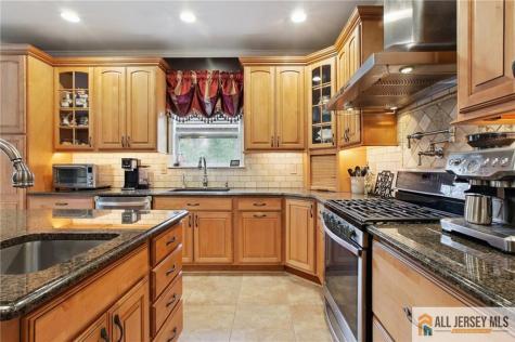 48 Condor Drive Marlboro NJ 07751