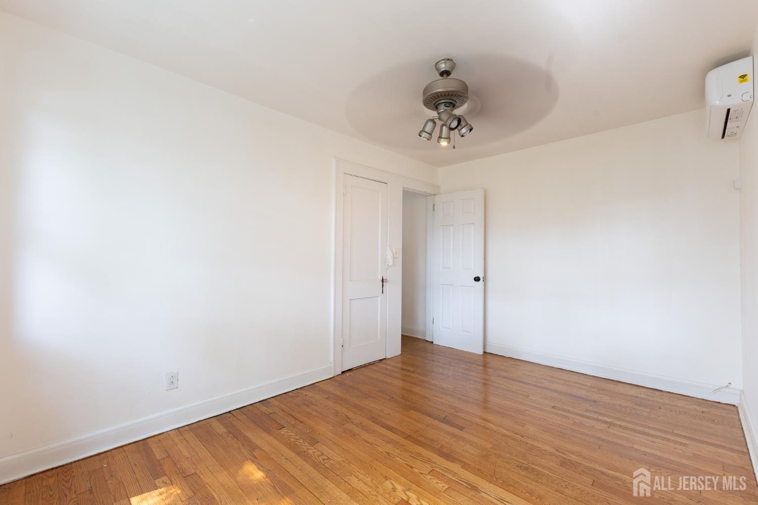 18 Cypress Street Carteret NJ 07008
