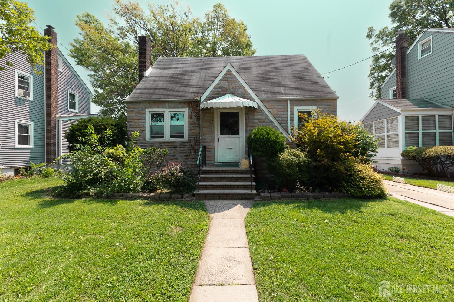 18 Cypress Street Carteret NJ 07008
