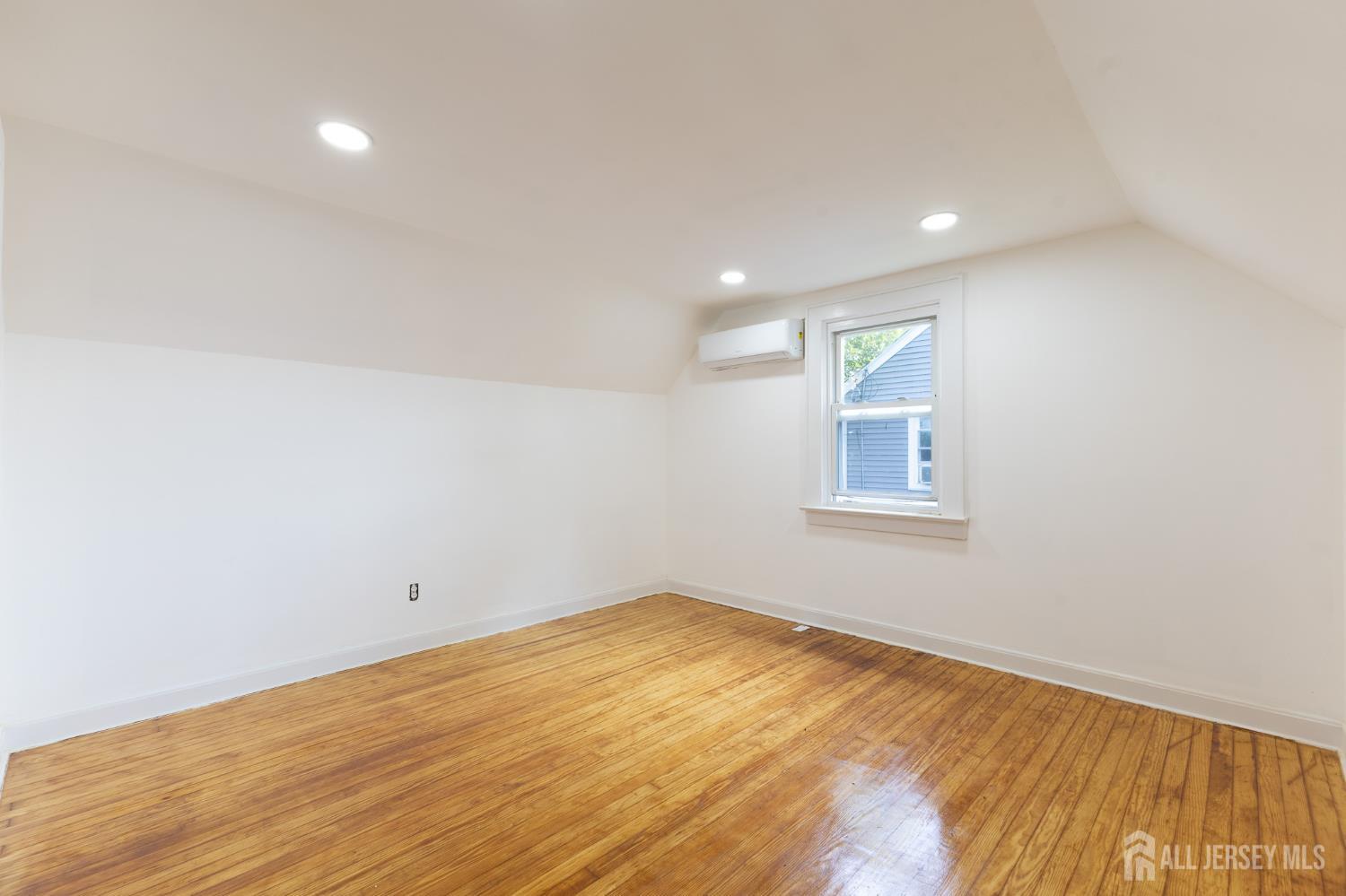 18 Cypress Street Carteret NJ 07008